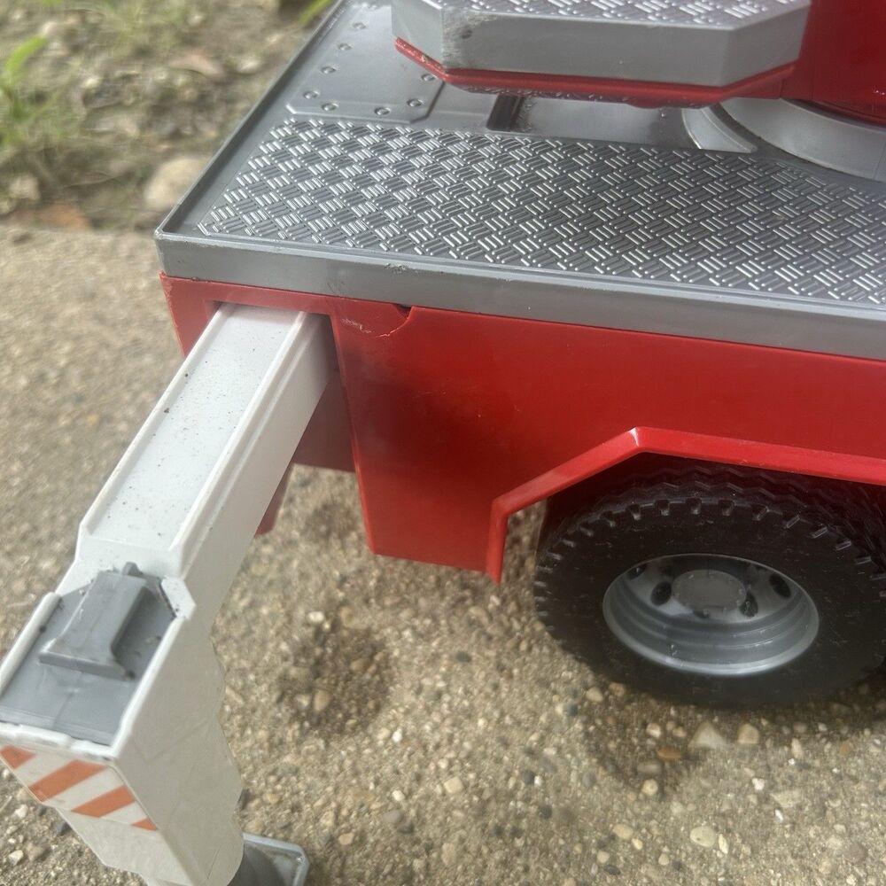 Bruder Scania Fire Engine Ladder Rescue Truck Toy 1/16 Made in Germany - Picture 4 of 15